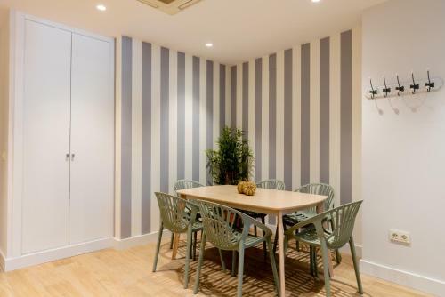 Apartamento Santa Barbara Central Suites, Sevilla