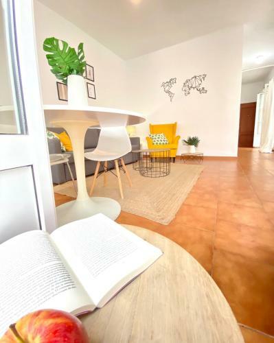 Apartamento Comfortable Studio Old Town, Parking Optional