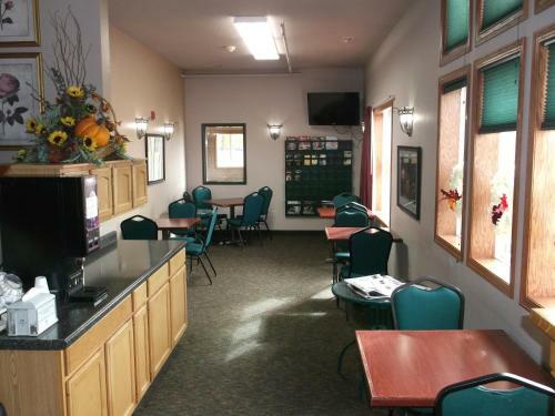 Motel De Smet Super Deluxe Inn