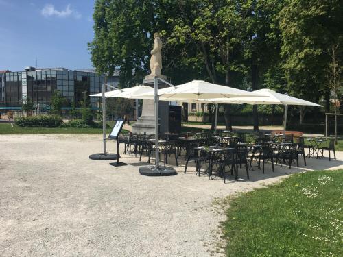 Hotel H�tel Restaurant Des Remparts
