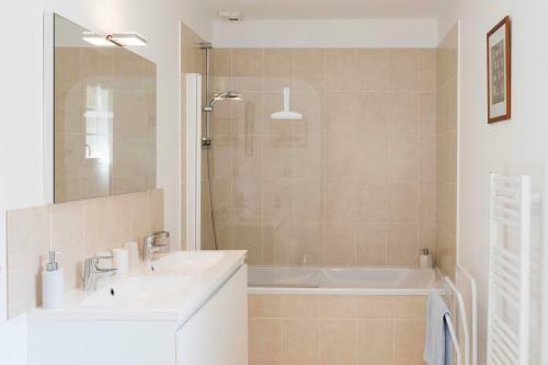 Bed & Breakfast Le Domaine Du Chalonge