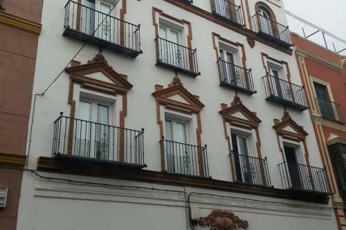 Apartamento Cl�sico, Cerca A Jardines De Murillo