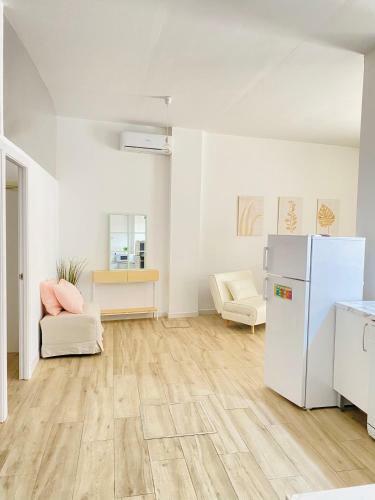 Flamenca Triana - Apartamento Totalmente Equipado Wifi 2d Sofas Camas 2 Ba�os