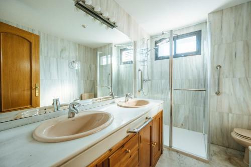 Apartamento Acogedor Piso Con Parking Santa Justa
