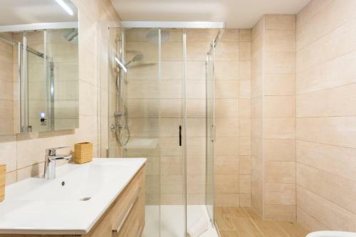 Rentalsevilla Espacioso Apartamento En La Alfalfa