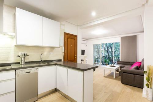 Rentalsevilla Espacioso Apartamento En La Alfalfa