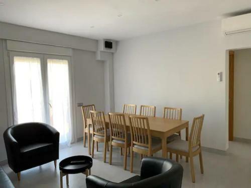 Rentalsevilla Moderno Apartamento En Triana de 95m2