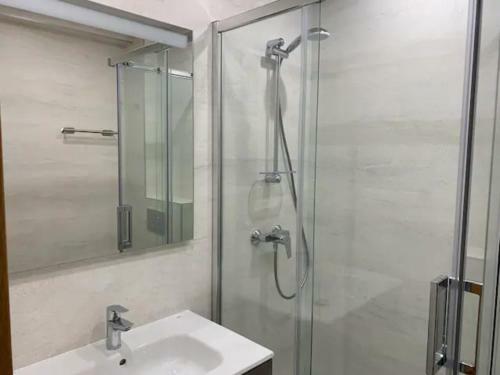 Rentalsevilla Moderno Apartamento En Triana de 95m2