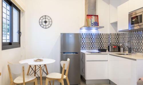 Apartamento Nine O�clock Castellar By Valcambre