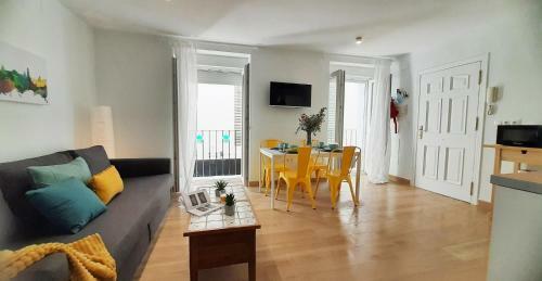 Sunny Terrace - Lovely Center Apartments Alameda