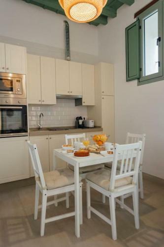 Komodo Gran Poder - Penthouse With Private Pool And Cozy Twin Bedroom Central Apartment