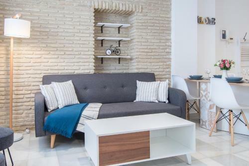 Riverside Triana Apartment