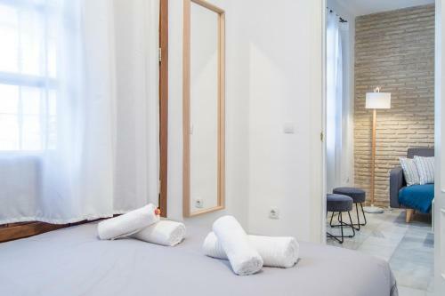 Riverside Triana Apartment