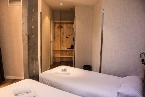 Hostal Black Swan The Penthouse