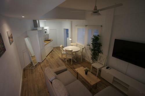 Rentalsevilla Espacioso Y Acogegor Apartamento De 3 Dormitorios