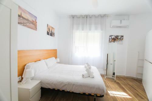 Rentalsevilla Espacioso Y Acogegor Apartamento De 3 Dormitorios