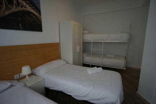 Rentalsevilla Espacioso Y Acogegor Apartamento De 3 Dormitorios