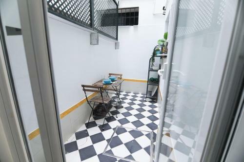 Rentalsevilla Espacioso Y Acogegor Apartamento De 3 Dormitorios