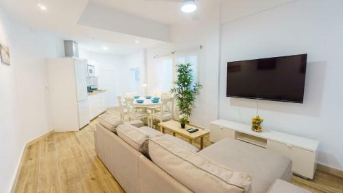 Rentalsevilla Espacioso Y Acogegor Apartamento De 3 Dormitorios