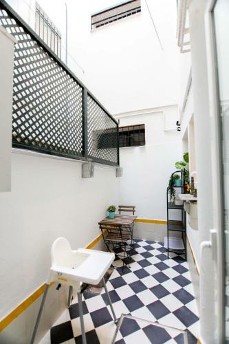 Rentalsevilla Espacioso Y Acogegor Apartamento De 3 Dormitorios