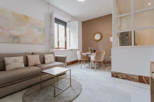 Apartamento Bright And Cozy-1bd 1bth & 2bd 1bth- La Giralda