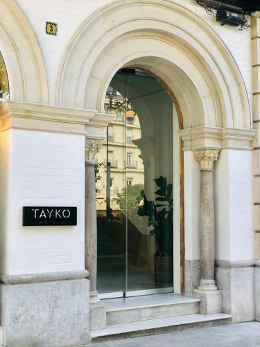 Hotel Tayko Sevilla