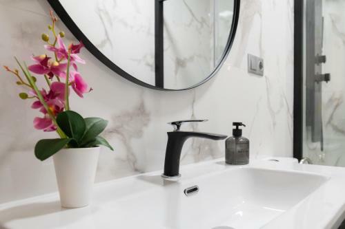Apartamento Triana Centro Dos Dormitorios A Estrenar
