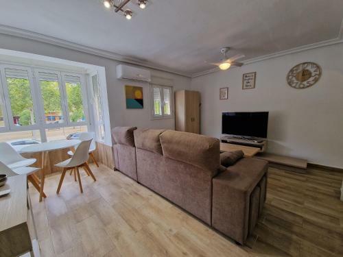 Precioso Apartamento Centro Sevilla Zona Nervi�n.
