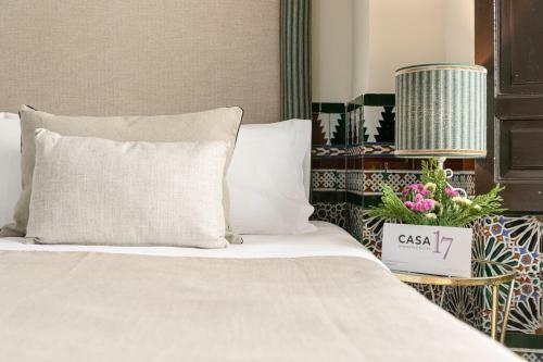 Hostal Casa17 Santacruz Suites