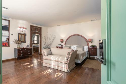 Hostal Casa17 Santacruz Suites