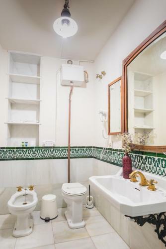Hostal Casa17 Santacruz Suites