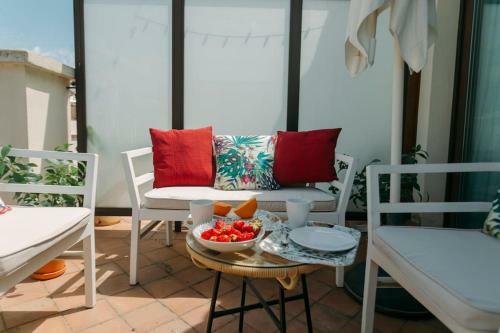 Apartamento O&l Lumbreras: Bright Duplex With Private Terrace