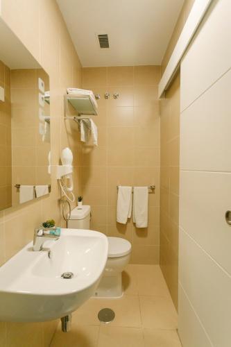 Apartamento O&l Lumbreras: Bright Duplex With Private Terrace