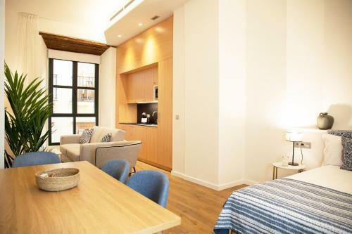 Nqn Aparts & Suites Sevilla
