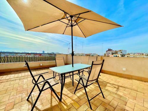 Apartamento Click Triana - Terraza Privada