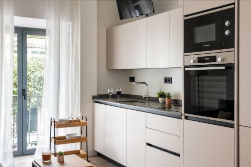 Apartamentos Avanti Buganvilla, La Sevilla Aut�ntica