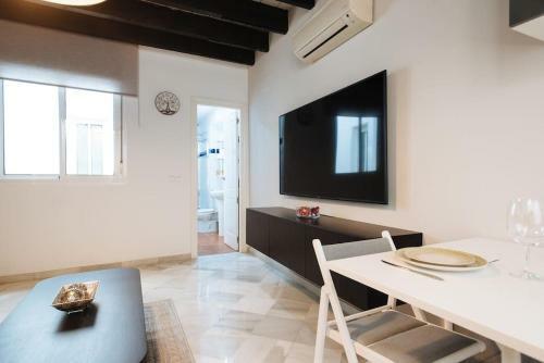 Ad2b Apartment, 300m From Cathedral With 2br
