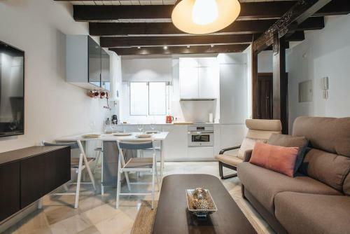 Ad2b Apartment, 300m From Cathedral With 2br