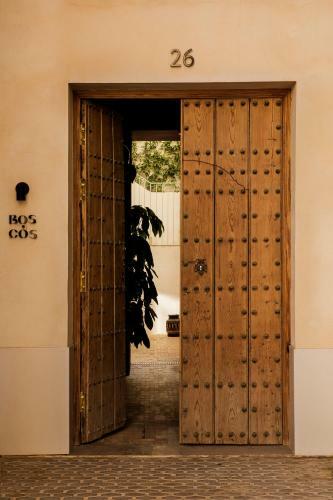 Boscos Apartments