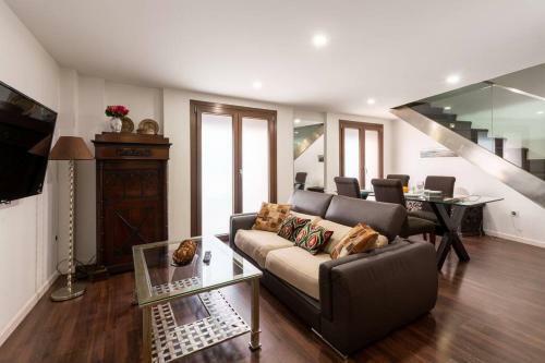 Fr26 Luxurious Apartment, 2 Minutes From Cathedral