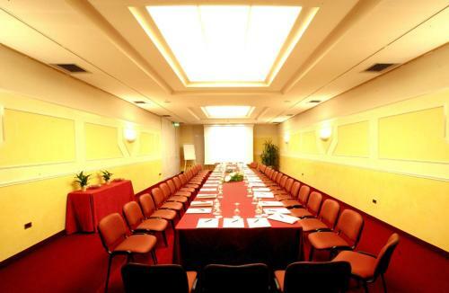 Piramidi Hotel