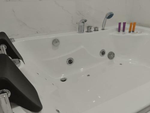 Apartamento Mini Estudio Jacuzzi Doble Sevilla "poligono Industrial"