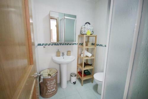 Apartamento Rentalsevilla Cool Flat In Triana With Parking.