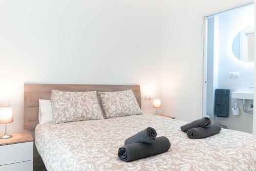 Downtown Apartment (3 Bedrooms, 2 Bathrooms, Wifi)