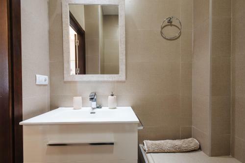 Apartamento Puerta Real - Free Parking