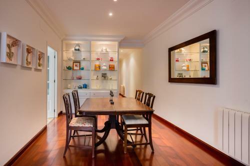 Apartamento Amplio Y Luminoso-2d 2b-triana