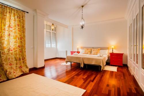 Apartamento Amplio Y Luminoso-2d 2b-triana