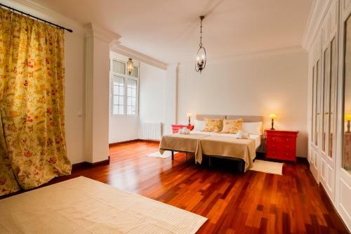 Apartamento Amplio Y Luminoso-2d 2b-triana