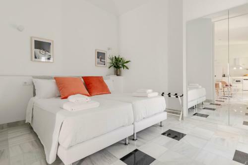 Aurora Terrace Apartments