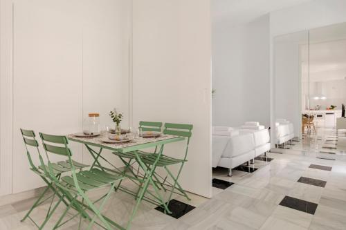 Aurora Terrace Apartments